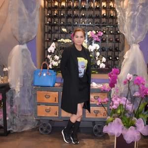 Meet your Posher, Ngamy